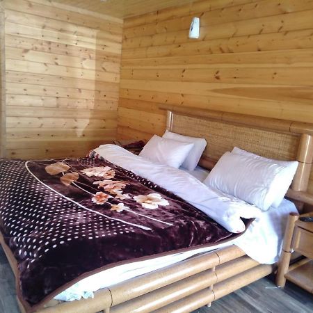 Swiss Wood Cottages ナラン エクステリア 写真