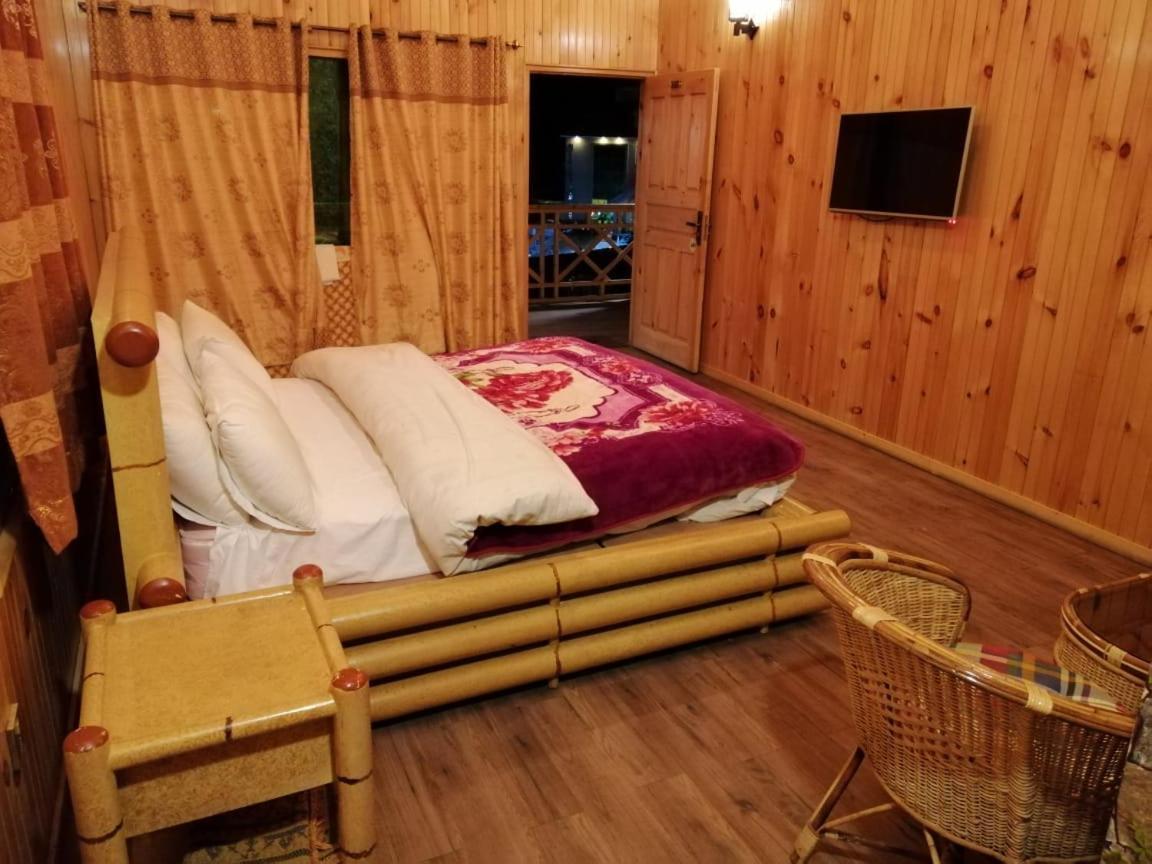 Swiss Wood Cottages ナラン エクステリア 写真