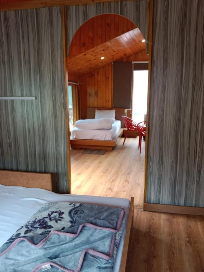 Swiss Wood Cottages ナラン エクステリア 写真