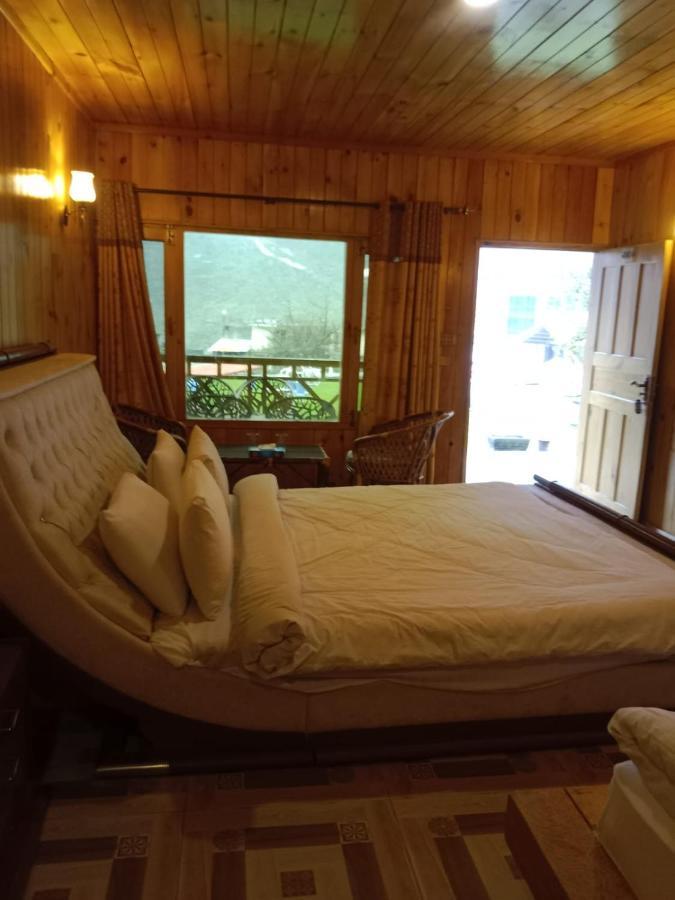 Swiss Wood Cottages ナラン エクステリア 写真